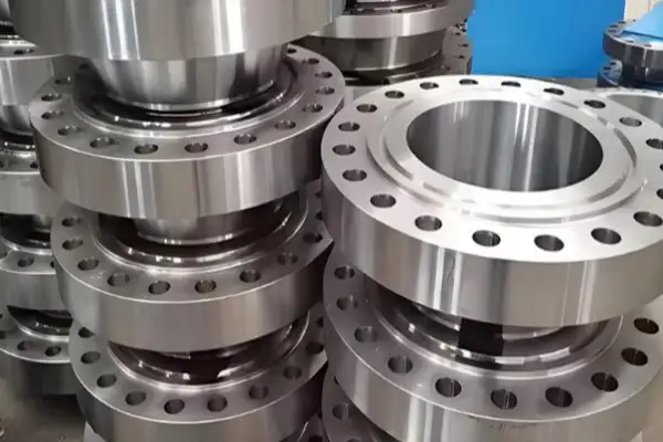 Tipos e características comuns de flanges de tubulação na indústria química